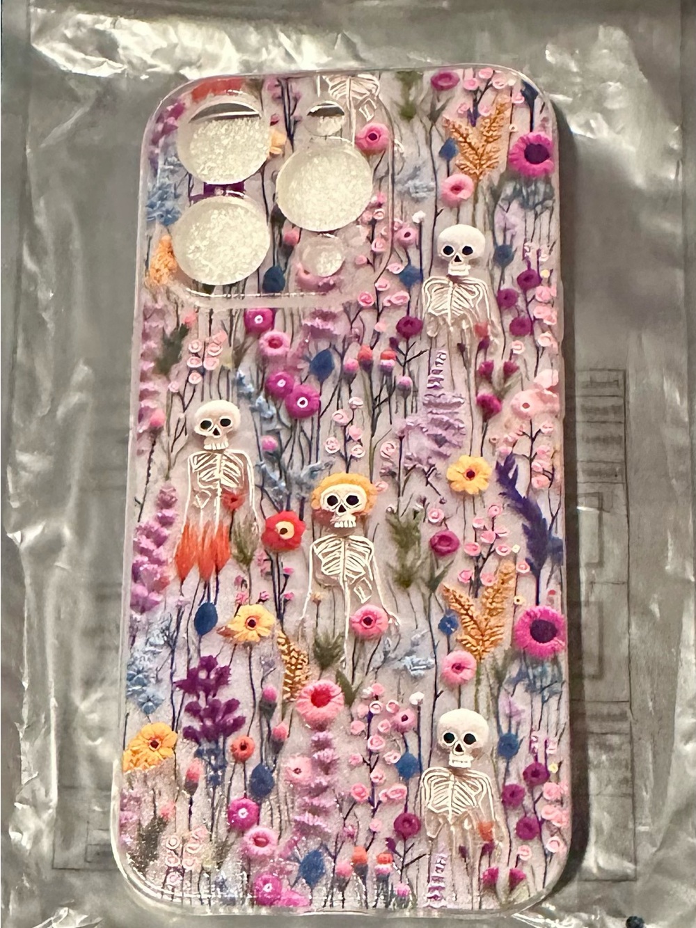 iPhone 14 Pro phone case Flowers/Skeleton